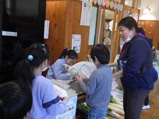 251218　大根販売① (10).JPG