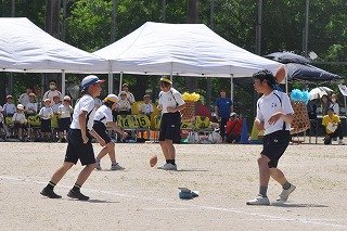 ONE TEAM (6).jpg