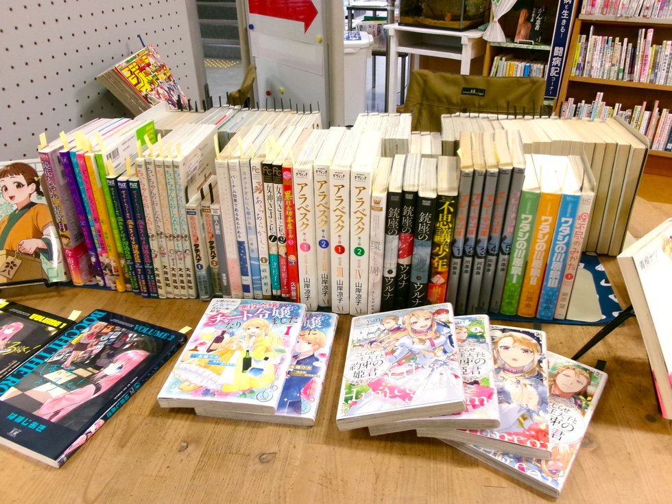 04丸テーブル.JPG