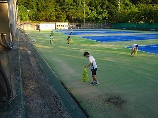 250818花火ゴミ拾い (5).jpg