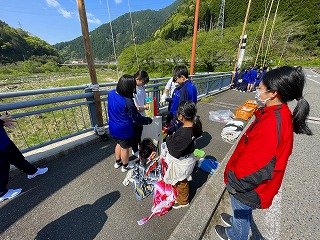 250426　こいのぼりボランティア (33).jpg
