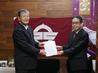 あり方検討委員会報告（R1.12）.JPG